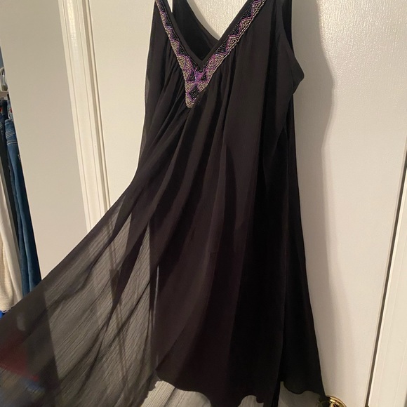 EXPRESS Flowy Black Dress - Size Medium - Picture 7 of 7